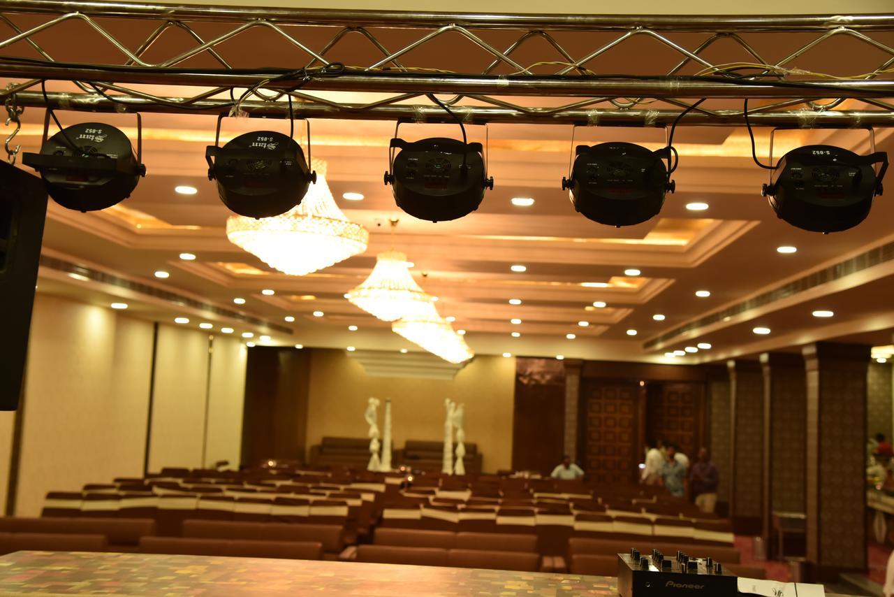 Hotel Anand Renaissance Firozpur Extérieur photo